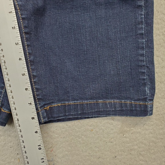 Levi's San Fransico Bermuda Short Womens 12 Navy Perfectly Slimming‎ High Rise - Picture 4 of 8